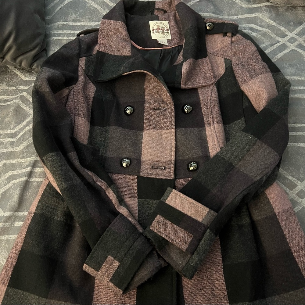 Buttoned Jacket - Picture 6 of 6